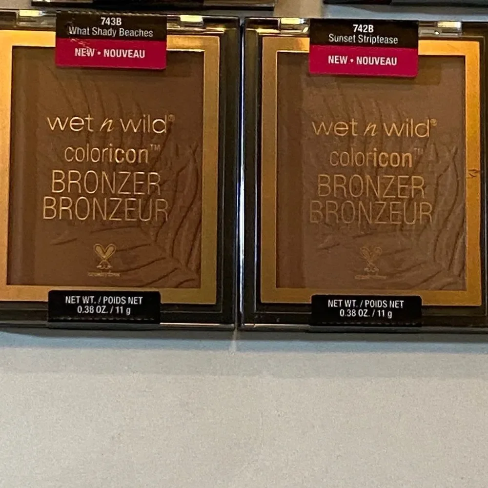 Wet n Wild Illuminating and Bronzing Palette Set